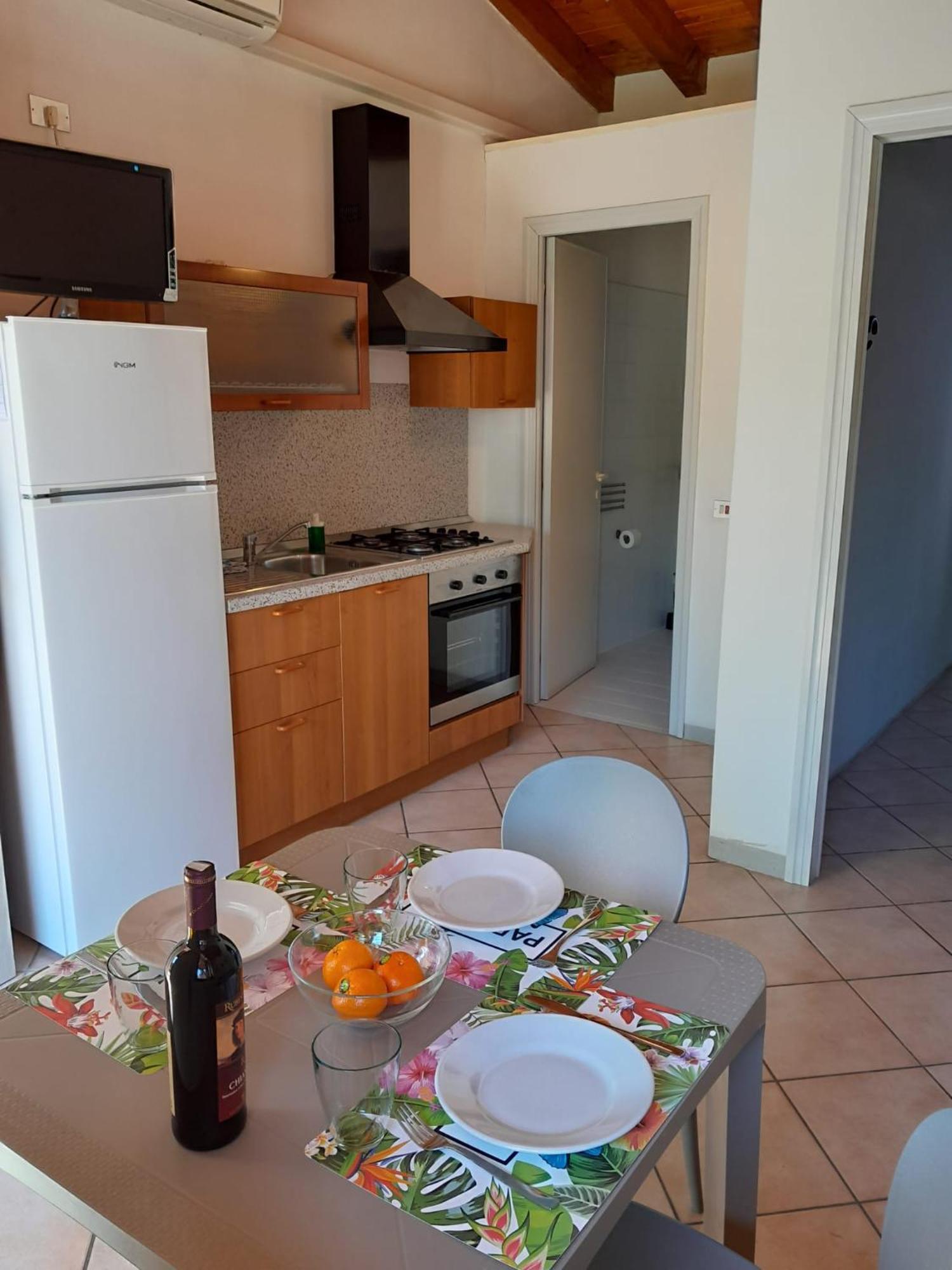 Villaggio Turistico Dei Tigli Padenghe sul Garda Habitación foto