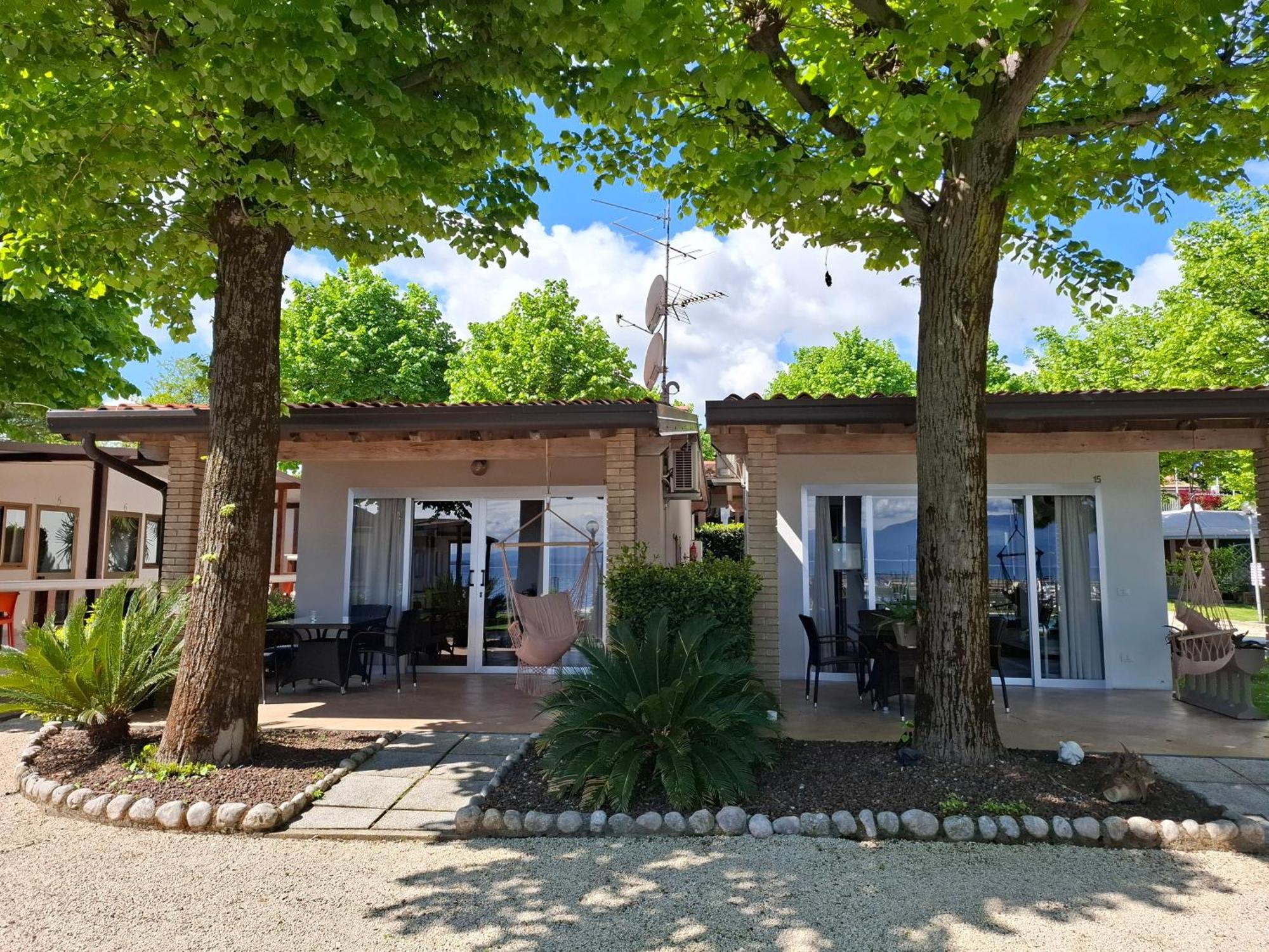 Villaggio Turistico Dei Tigli Padenghe sul Garda Exterior foto